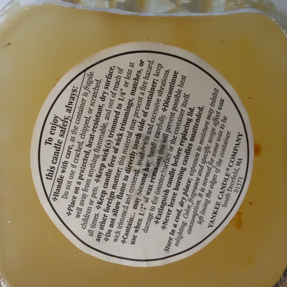 Vintage Yankee Candle Square Cut Glass Jar - Paper Label - Fresh Floral Scent - Picture 4 of 5
